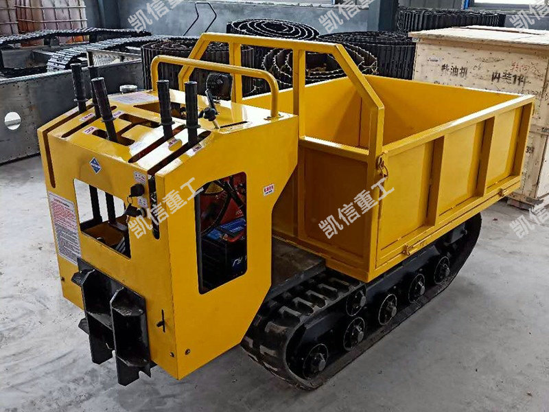 1.5噸履帶運(yùn)輸車(chē)